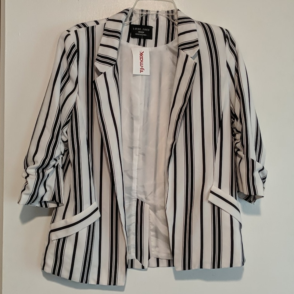 Love Tree Stripes Blazer. Size Medium. NWT.